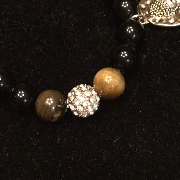 Beaded Bracelet with Crystal accent - Picture 2 of 2